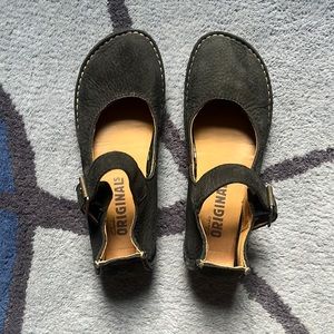 Clarks Mary Janes